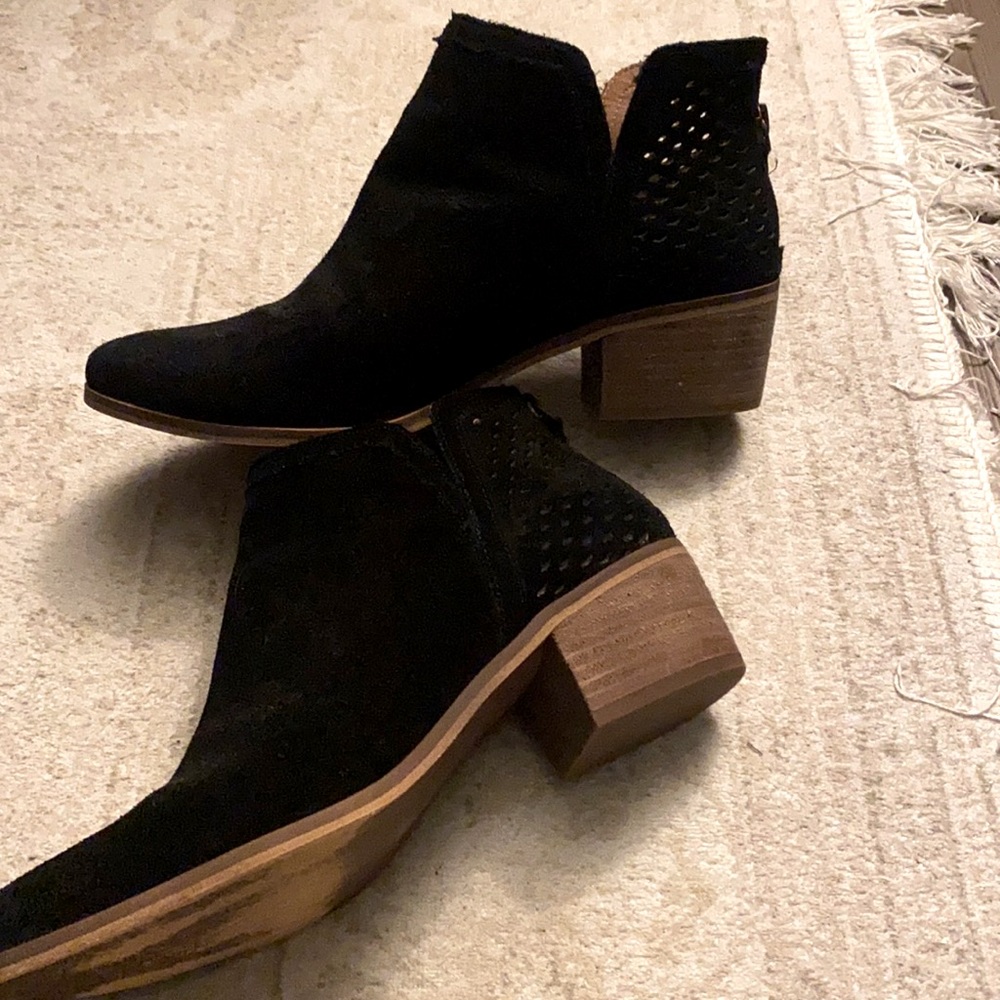 Susina black suede laser cut booties. Size 8.5
